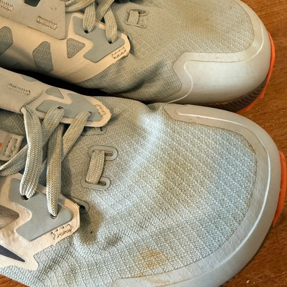 Altra Lone Peak 7 in women’s 8.5 - Picture 2 of 5